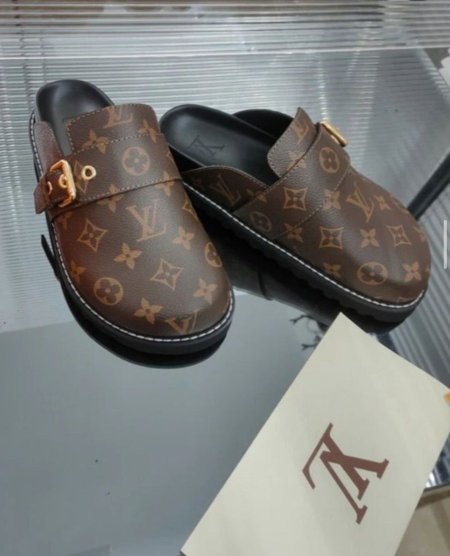 LV